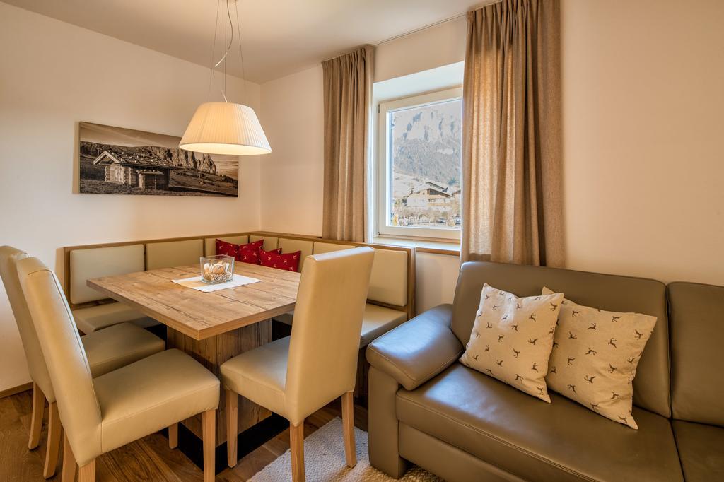 الشقق الفندقية فِييفي  Hubertus Dolomites المظهر الخارجي الصورة